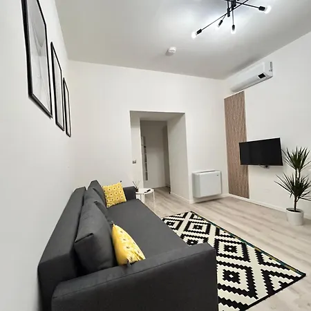 Tezone Seven Apartments Verona Exterior photo