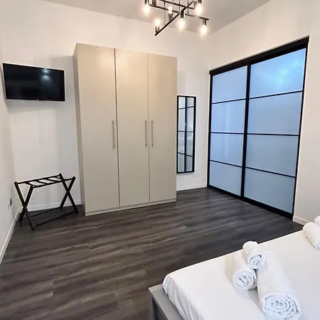 Tezone Seven Apartments Verona Exterior photo