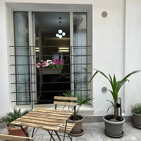 Tezone Seven Apartments Verona Exterior photo